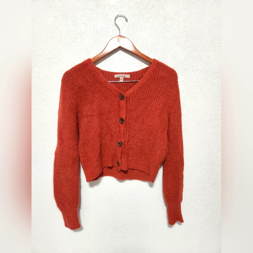 Cropped Fluffy Cardigan